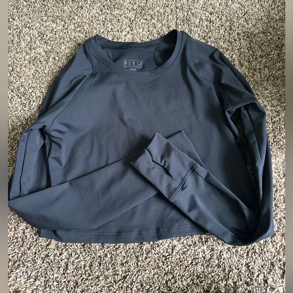 Fleo foundation crop long sleeve